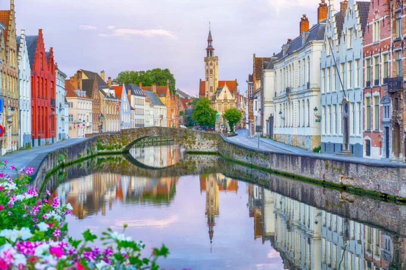 From Amsterdam: Brugge Day Tour in Spanish or English - The Journey to Bruges: Comfort and Convenience