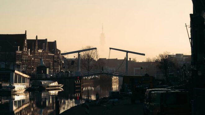 From Amsterdam: Day Trip to Haarlem - Experiencing Haarlems Captivating Architecture