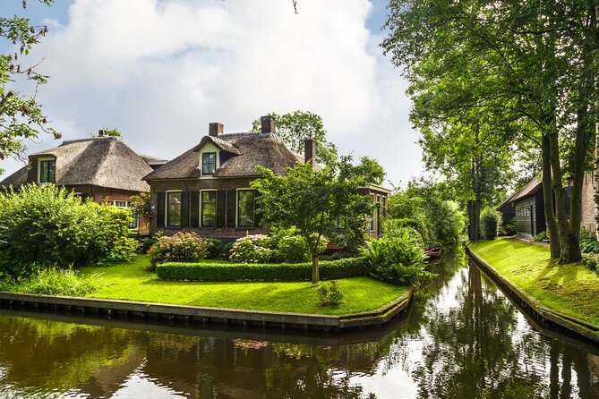 From Amsterdam: Discover the Charm of Giethoorn Incl. Boat Cruise - Overview and Inclusions