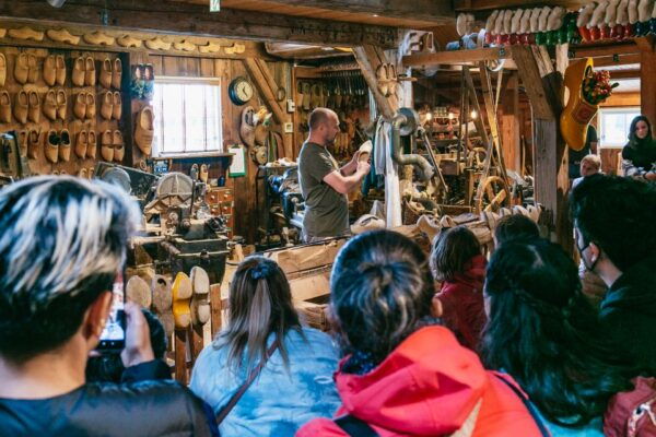 From Amsterdam: Guided Zaanse Schans & Cheese Tasting Tour - Additional Information