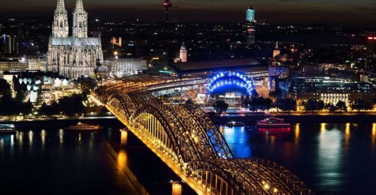 From Amsterdam: Private Sightseeing Day Trip to Cologne - Experience