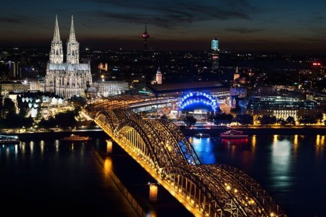 From Amsterdam: Private Sightseeing Day Trip to Cologne - Cologne Cathedral