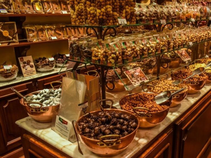 From Amsterdam: Private Sightseeing Tour to Bruges - Host and Language