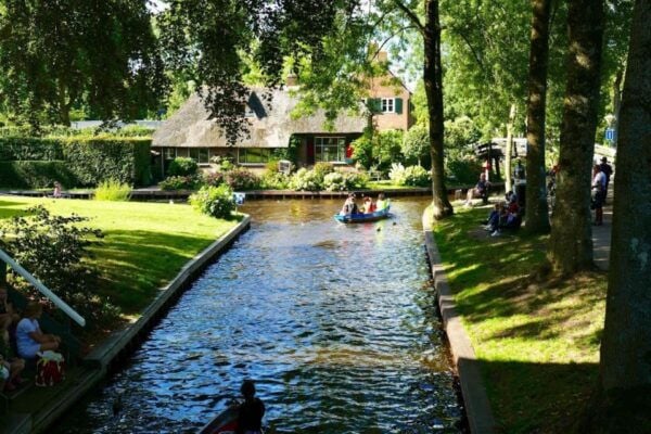 From Amsterdam: Private Tour to Keukenhof & Giethoorn - Common Questions