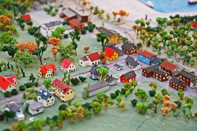 From Amsterdam: Private Tour to the Keukenhof and Madurodam - Madurodam Miniature Park Overview