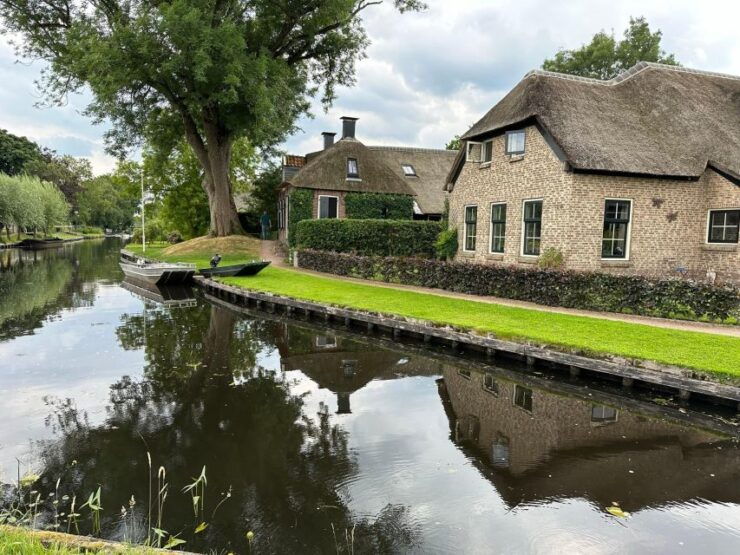 From Amsterdam: Small Group Giethoorn Tour With Mercedes Van - Tour Highlights