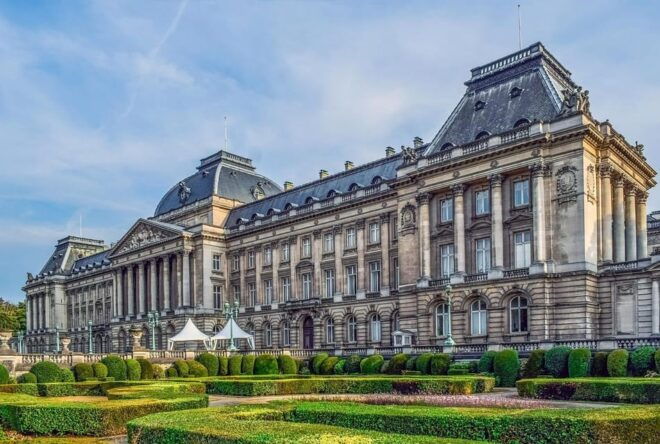 From Amsterdam: To Brussels - Travel as a VIP - Discover Architectural Wonders