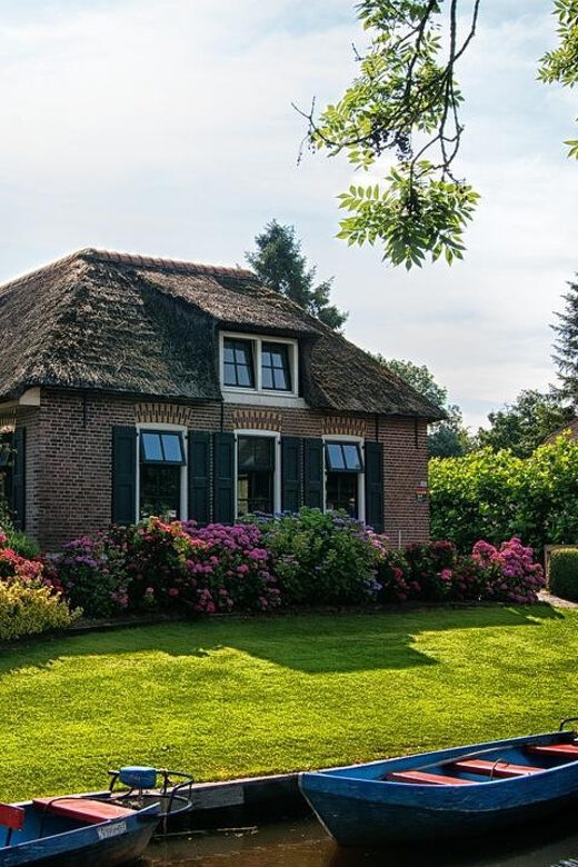 From Amsterdam: Zaanse Schans and Giethoorn Countryside Trip - FAQ