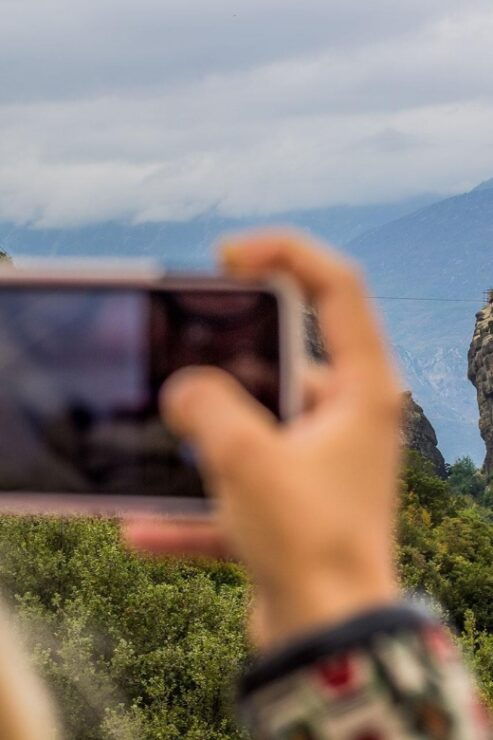 From Athens: 2 Days Meteora, Thermopylae & Delphi Tour - Itinerary Highlights