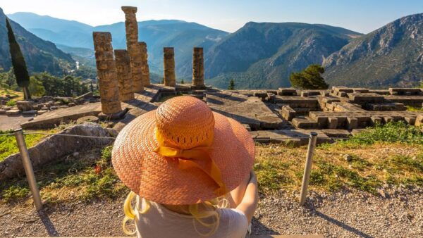 From Athens: 3 Days in Meteora & Delphi With Tours & Hotel - 5/5 Rated Guide for an Enriching Experience