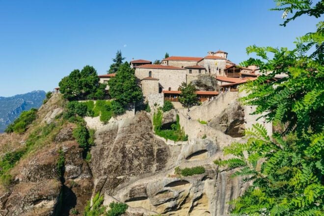 From Athens: Delphi and Meteora 2-Day Guided Tour - Exploring the Cliffs of Meteora