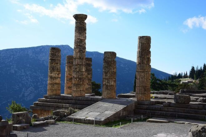From Athens: Delphi, Arachova and Chaerone Pivate Day Tour - Itinerary