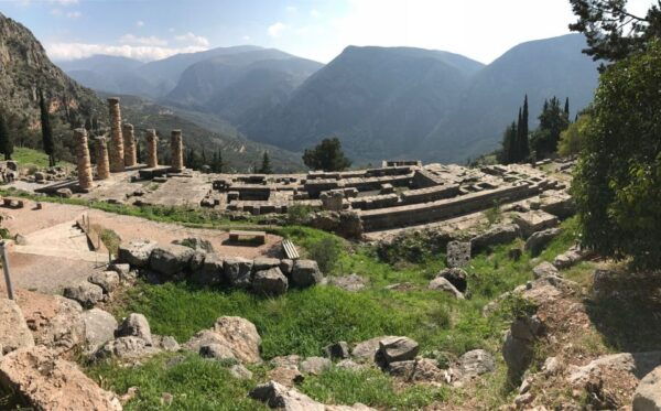 From Athens: Delphi, Arachova and Chaerone Pivate Day Tour - Common Questions