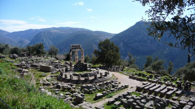 From Athens: Full Day Private Tour of Delphi - Experience and Sightseeing