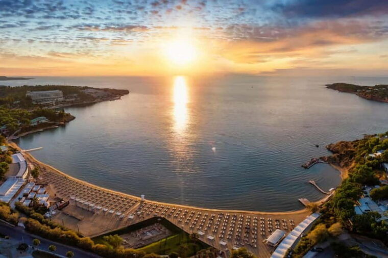 From Athens: Lake Vouliagmeni Spa & Temple of Poseidon Tour - Authentic Experiences and Traveler Tips