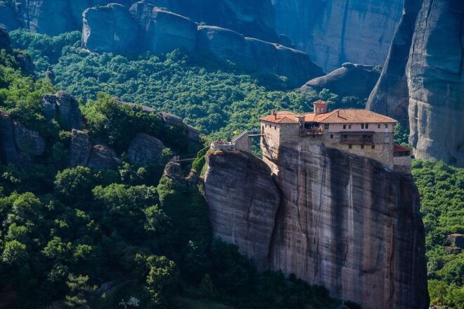 From Athens: Meteora and Delphi Private 2-Day Tour - Itinerary