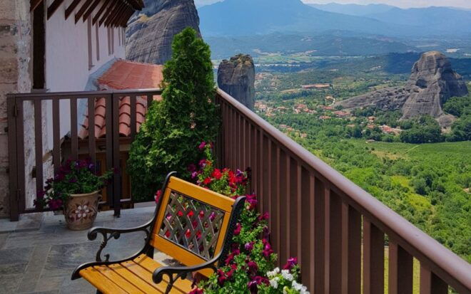 From Athens: Meteora Private Day Trip & Monasteries - Important Tourist Destination in Greece