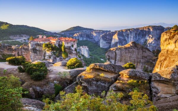 From Athens: Meteora Private Day Trip & Monasteries - Private Guide for a Seamless Experience