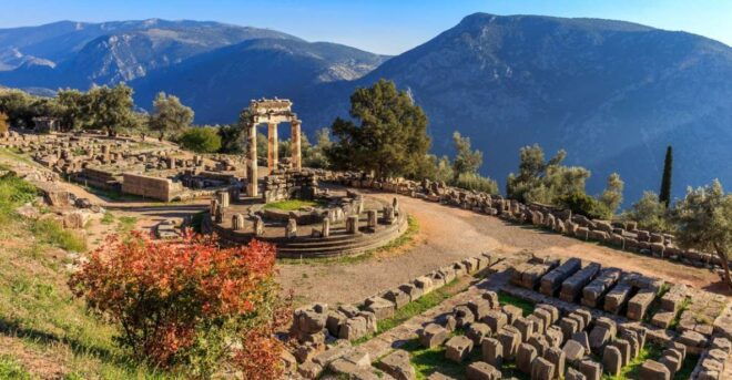 From Athens: Mythical Delphi & Arachova Private Day Trip - Highlights