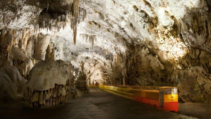 From Athens to Sofia Thru Delphi-Meteora-Thessaloniki-Drama - Delphi: Ancient Archaeological Wonders