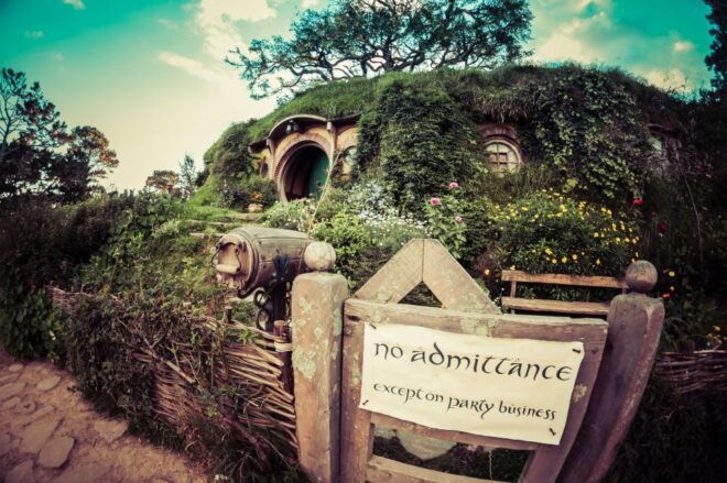 From Auckland: Hobbiton Afternoon Tour - Guided Tour of Hobbiton Movie Set