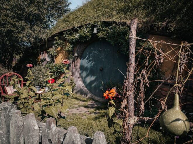 From Auckland: Hobbiton Afternoon Tour - Return Transport to Auckland