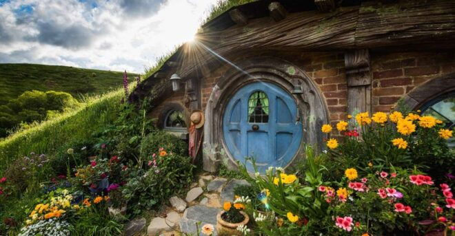 From Auckland: Hobbiton Movie Set Full-Day Trip - Day Trip Option
