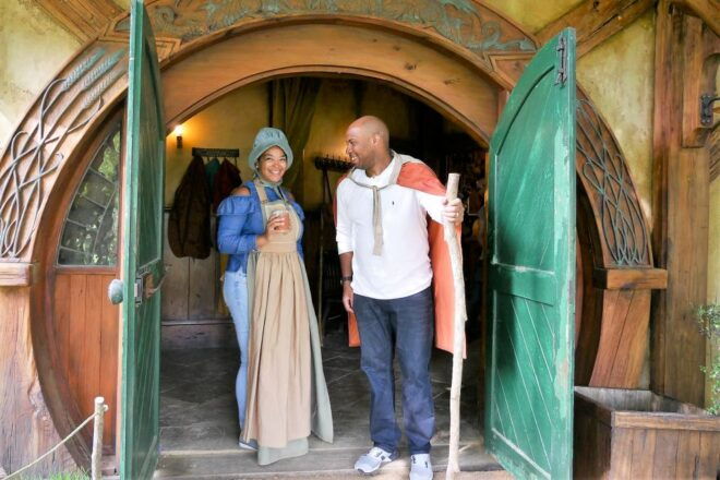 From Auckland: Hobbiton Movie Set Half-Day Trip With Tour - Day Trip Option