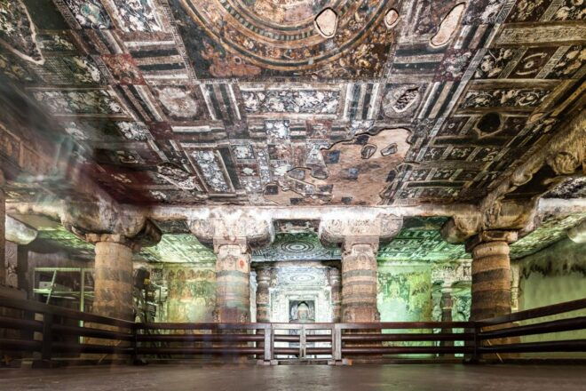 From Aurangabad: Private Ajanta & Ellora Caves Full-Day Tour - Experience the Ancient Caves
