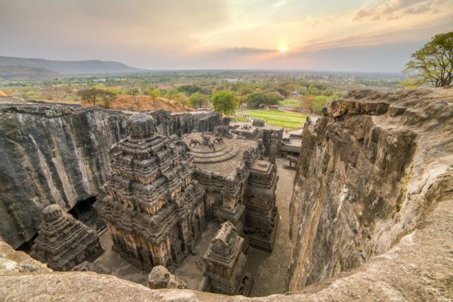 From Aurangabad: Private Ajanta & Ellora Caves Full-Day Tour - Customer Reviews and Feedback