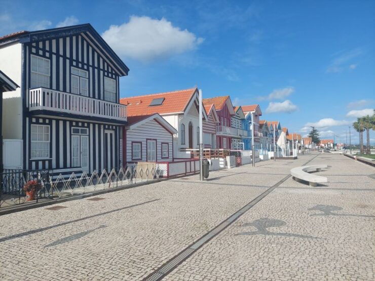 From Aveiro/Ilhavo: Barra, Costa Nova, and Vista Alegre Tour - Tour Duration and Languages