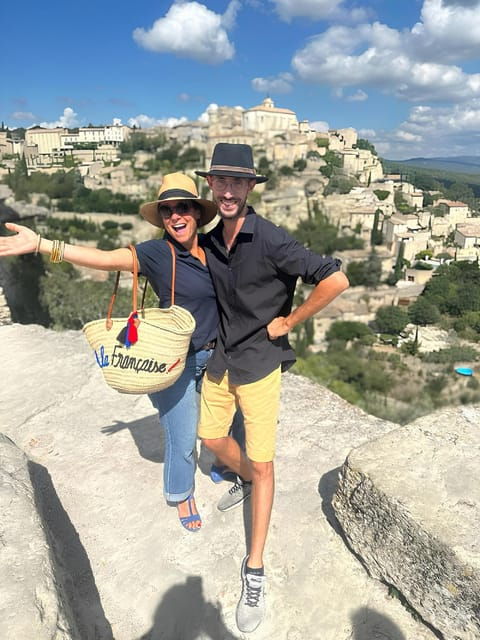 From Avignon: Villages in Luberon Half-Day Tour - Exploring Fontaine De Vaucluse