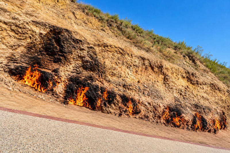 From Baku: Gobustan, Mud Volcanoes & Fire Temple Tour - Guides and transport shape the experience