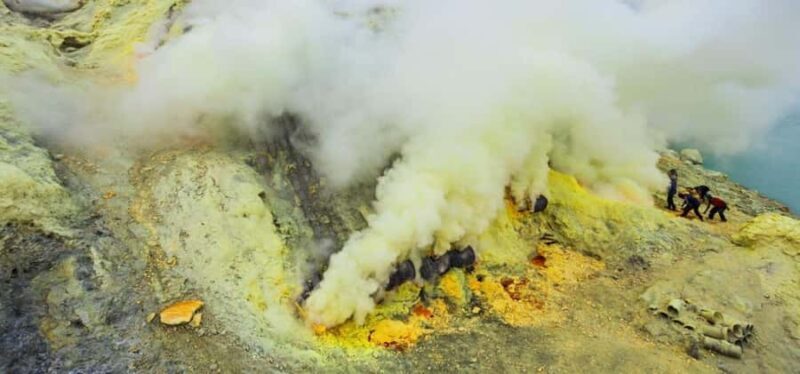 From Bali: 10-Day Tour of Java's Highlights with Lodging - Authentic Experiences and Stunning Views