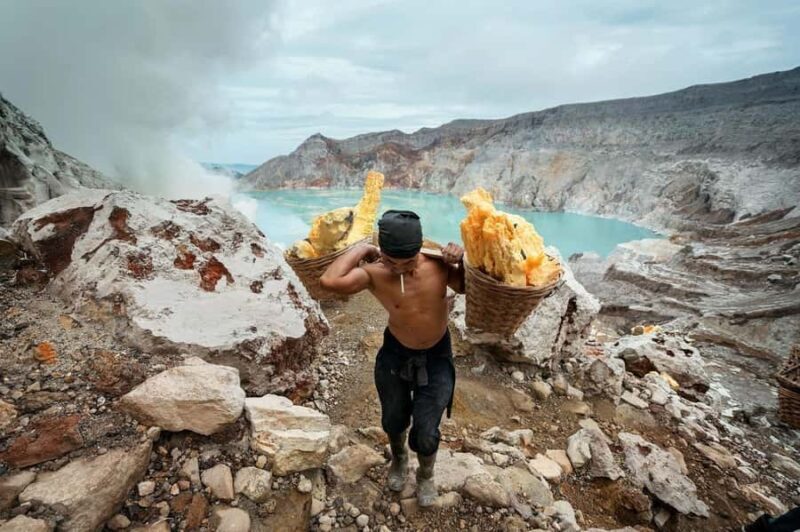 From Bali/Banyuwangi: Ijen Blue Fire Midnight Group Tour - What is the Ijen Blue Fire Tour?