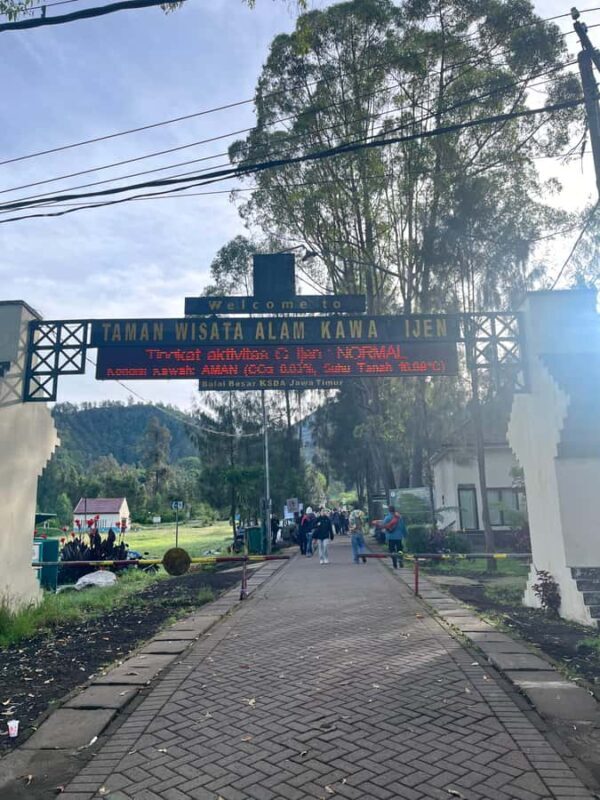 From Bali: Mount Ijen Tour Blue Fire Tour 2D1N, Hotel - Accommodation and Rest