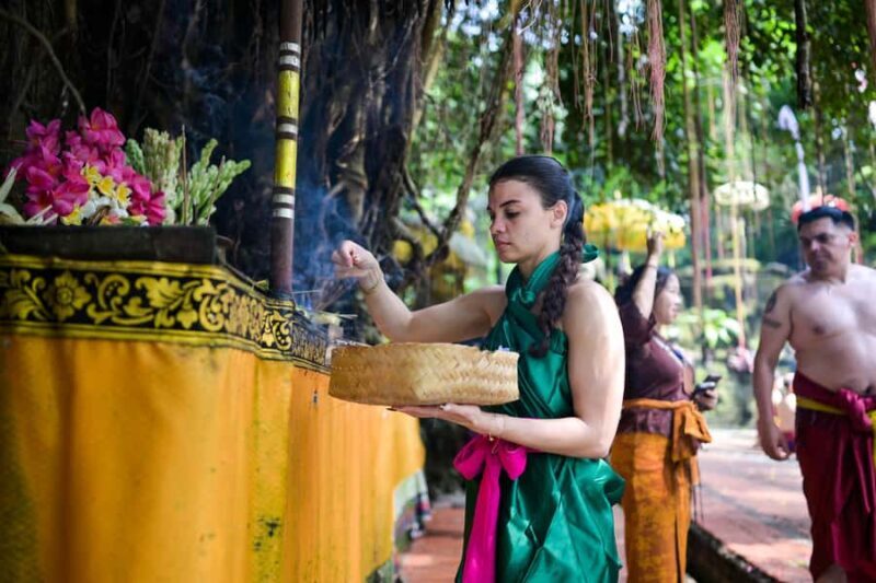 From Bali: Taman Beji Griya Waterfall Ritual & Transfer - Detailed Breakdown of the Itinerary