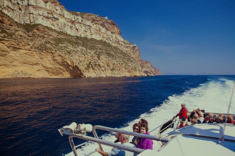 From Bandol: Visit the 13 Calanques of Cassis & Marseille - Sailing Along the Var Coast