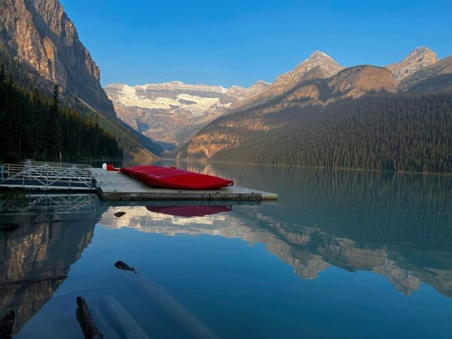 From Banff/Canmore: Lake Louise and Icefield Parkway Tour - Pickup and Park Pass