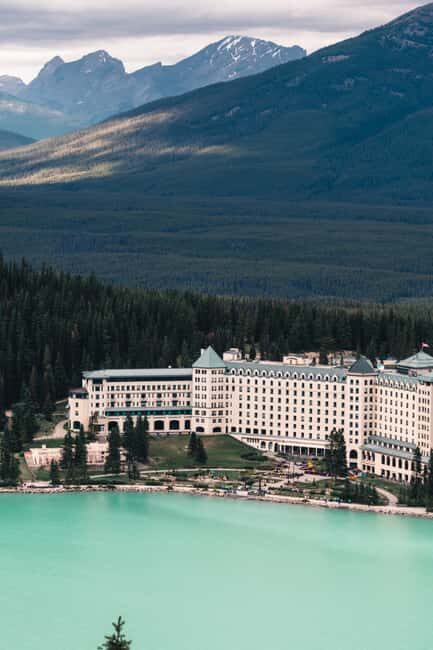 From Banff/Canmore: Moraine Lake, Lake Louise 1.5 hrs Each - FAQ