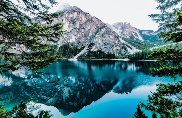 From Banff/Canmore: Moraine Lake & Lake Louise 1.5 Hrs Each - Itinerary and Transportation