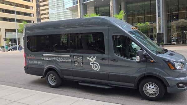 From Banff/Canmore: Shuttle to Moraine Lake and Lake Louise - Customer Reviews and Ratings