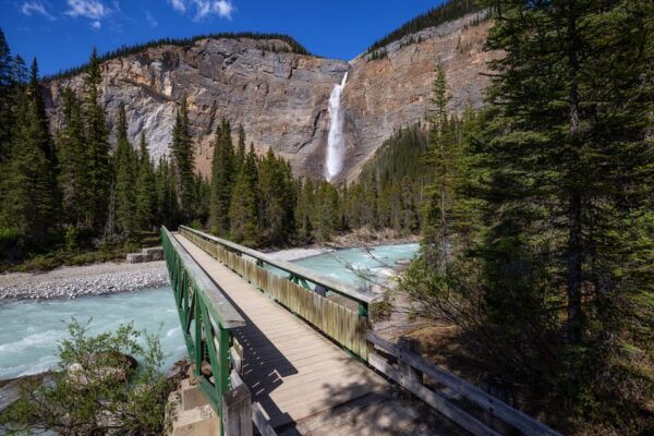 From Banff: Explore Takakkaw Falls, Emerald, & Lake Louise. - Access to Hard-to-Reach Locations
