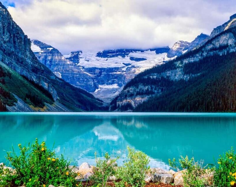 From Banff: Moraine Lake & Lake Louise Tour - Relaxed Return Journey