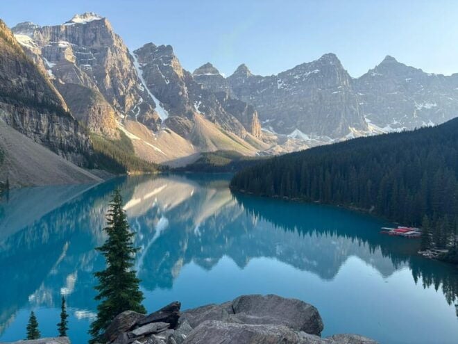 From Banff: Moraine Lake Sunset and Lake Louise Dinner - Experience Highlights