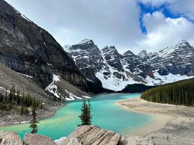 From Banff: Sunrise at Moraine Lake and Lake Louise - Logistics and Inclusions