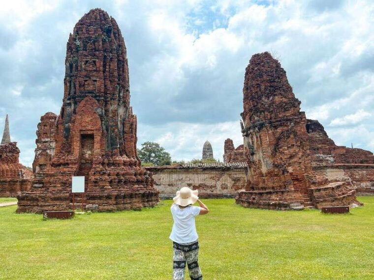 From Bangkok: Amazing Ayuttthaya - Wat Chaiwatthanaram