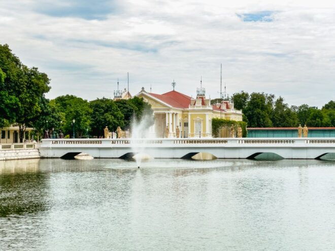 From Bangkok: Ayutthaya & Ayothaya Floating Market Day Trip - Bang Pa-In Royal Palace