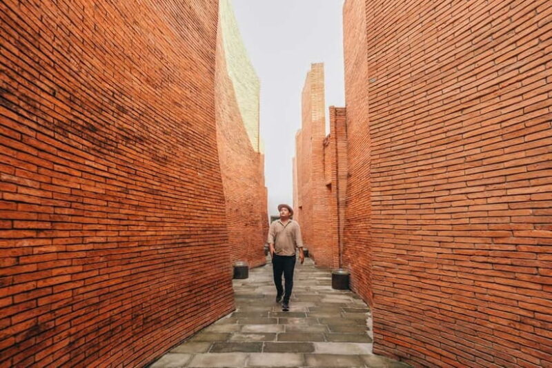 From Bangkok: Ayutthaya Temples & Gallery Boathouse Tour - FAQ