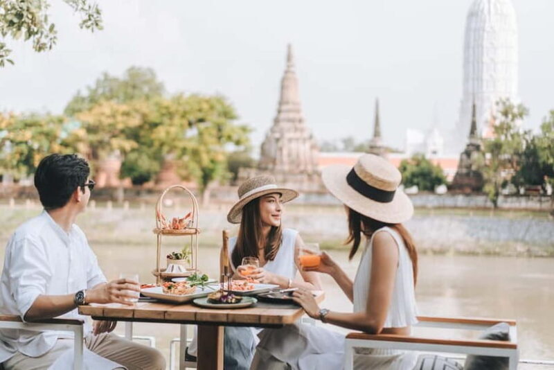 From Bangkok: Ayutthaya Temples & Gallery Boathouse Tour - Riverside Cafe with a View